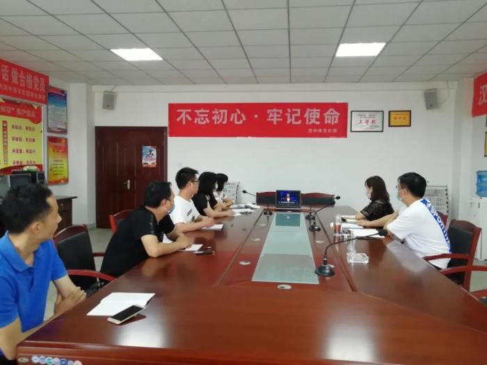 揭秘劉艷，時代新星的風采最新章匯總