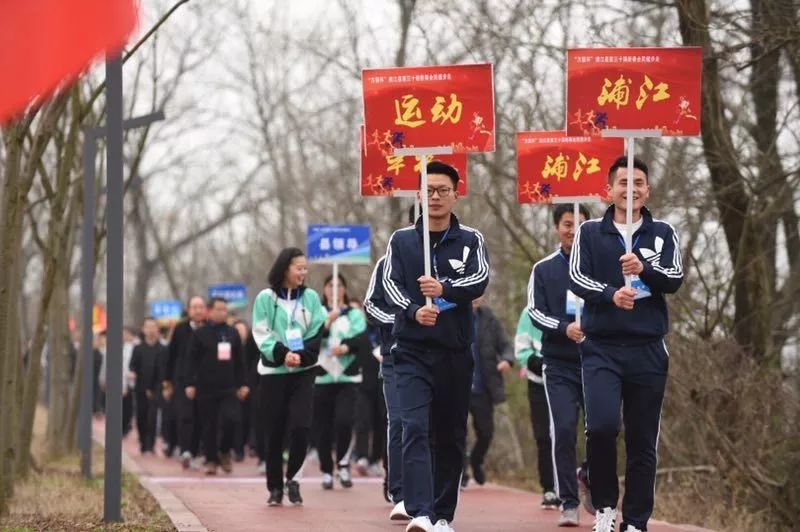 施振強(qiáng)最新動(dòng)態(tài),施振強(qiáng)最新動(dòng)態(tài)，與大自然共舞，尋找內(nèi)心的平和樂章