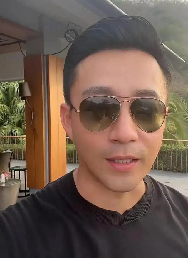 “最新夫妻動(dòng)態(tài)”,最新夫妻動(dòng)態(tài)，小巷深處的特色小店探秘