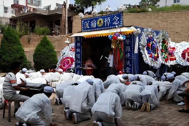 河南葬禮習(xí)俗新探，與自然美景相伴的告別之旅