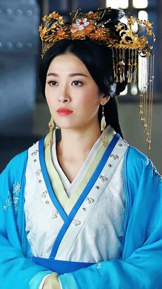 平陽(yáng)公主演員與科技融合，高科技產(chǎn)品展現(xiàn)生活完美融合的魅力